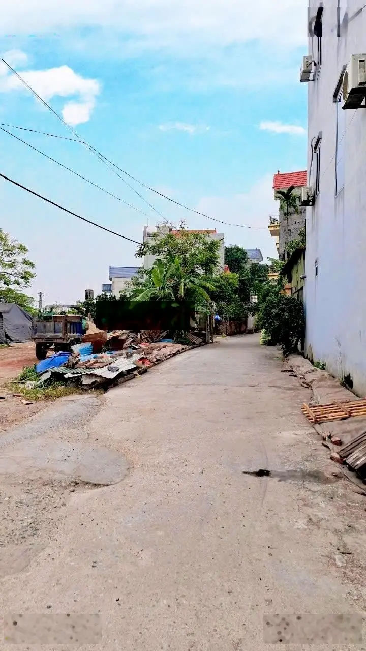 Bán đất Trung Oai, 2 tỷ hơn, gần 50m2, 40m ra bìa làng thênh thang, 5p lên Cầu Nhật Tân!