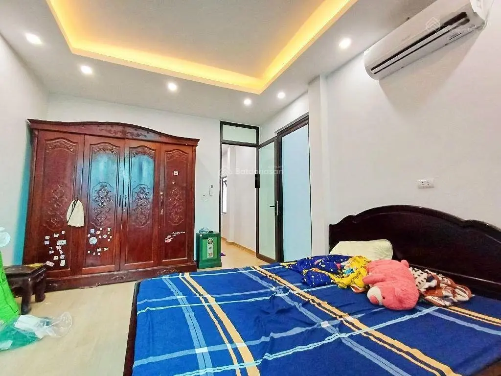 Bán nhà gần trường cấp 1 Vĩnh Hưng ngõ thông ba gác đỗ cửa 50/59m2 4 phòng ngủ rộng chỉ 5,45 tỷ