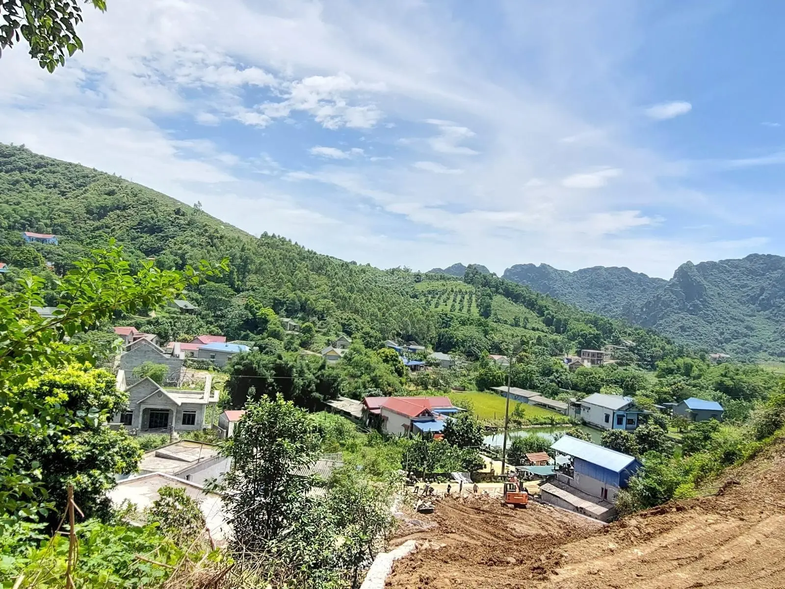 Bán 9000m2 đất view hồ Lương Sơn - Hòa Bình, mở rộng dc 2,6ha thêm giá 6x tỷ