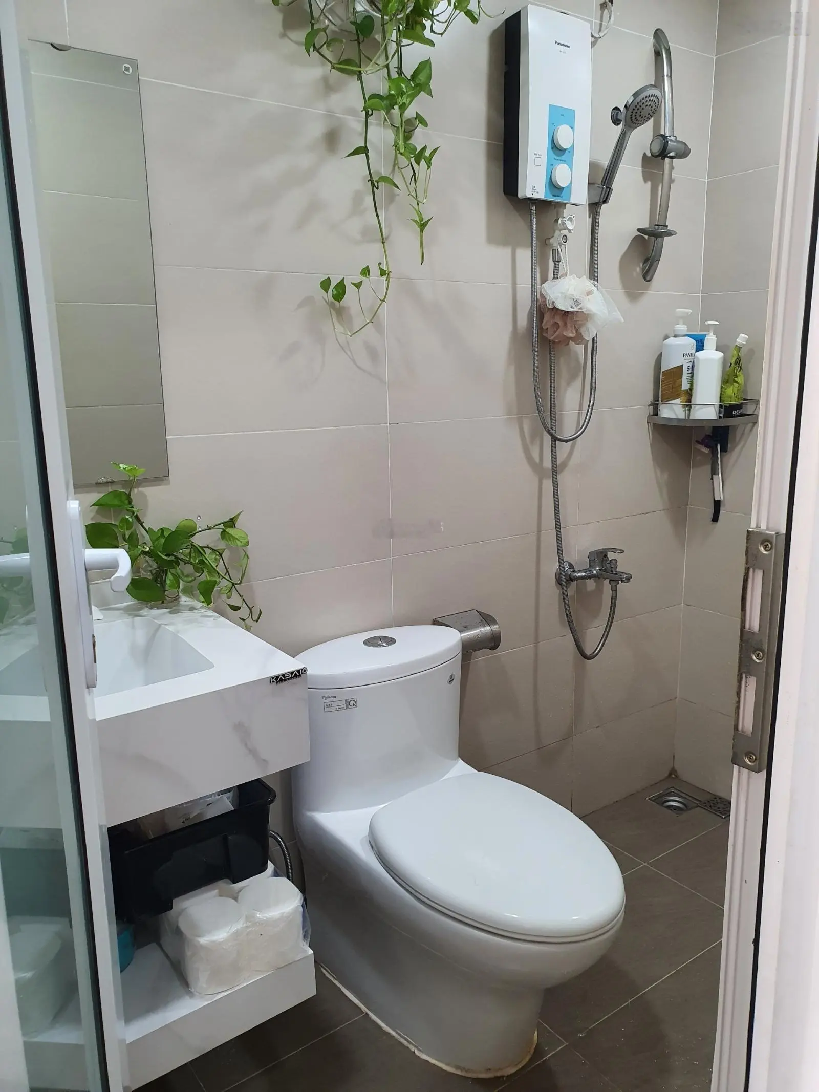 Bán căn kế góc cực mát - view sông - 75m2, 2PN, 2WC giá 2.1 tỷ có nội thất - sổ hồng sẵn