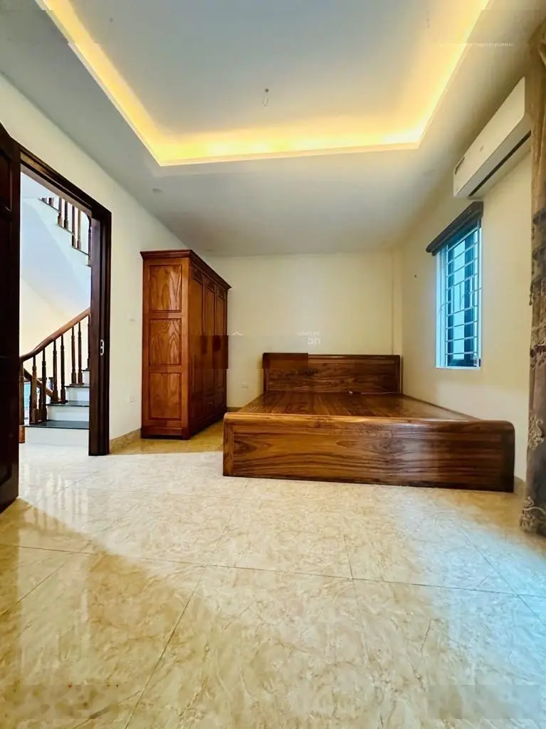 Bán nhanh nhà Hà Trì: Dt: 30m2, 5 tầng. Mt: 5,6m. Giá: 6,5 tỷ Hà Đông