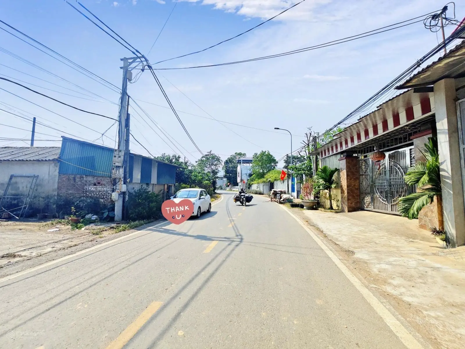 Hoa hậu Phú Mãn Quốc Oai HN trục chính đường nhựa áp phan kinh doanh buôn bán