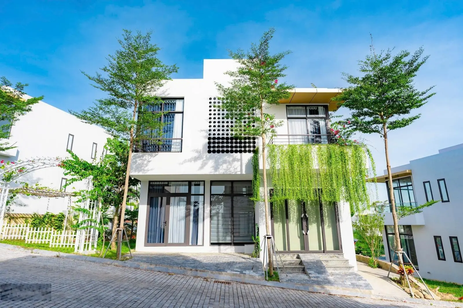 Bán Biệt thự đơn lập thung lũng nghỉ dưỡng Legacy Hill, 230m2, giá chỉ 7.4 tỷ. LH: 0826 218 ***