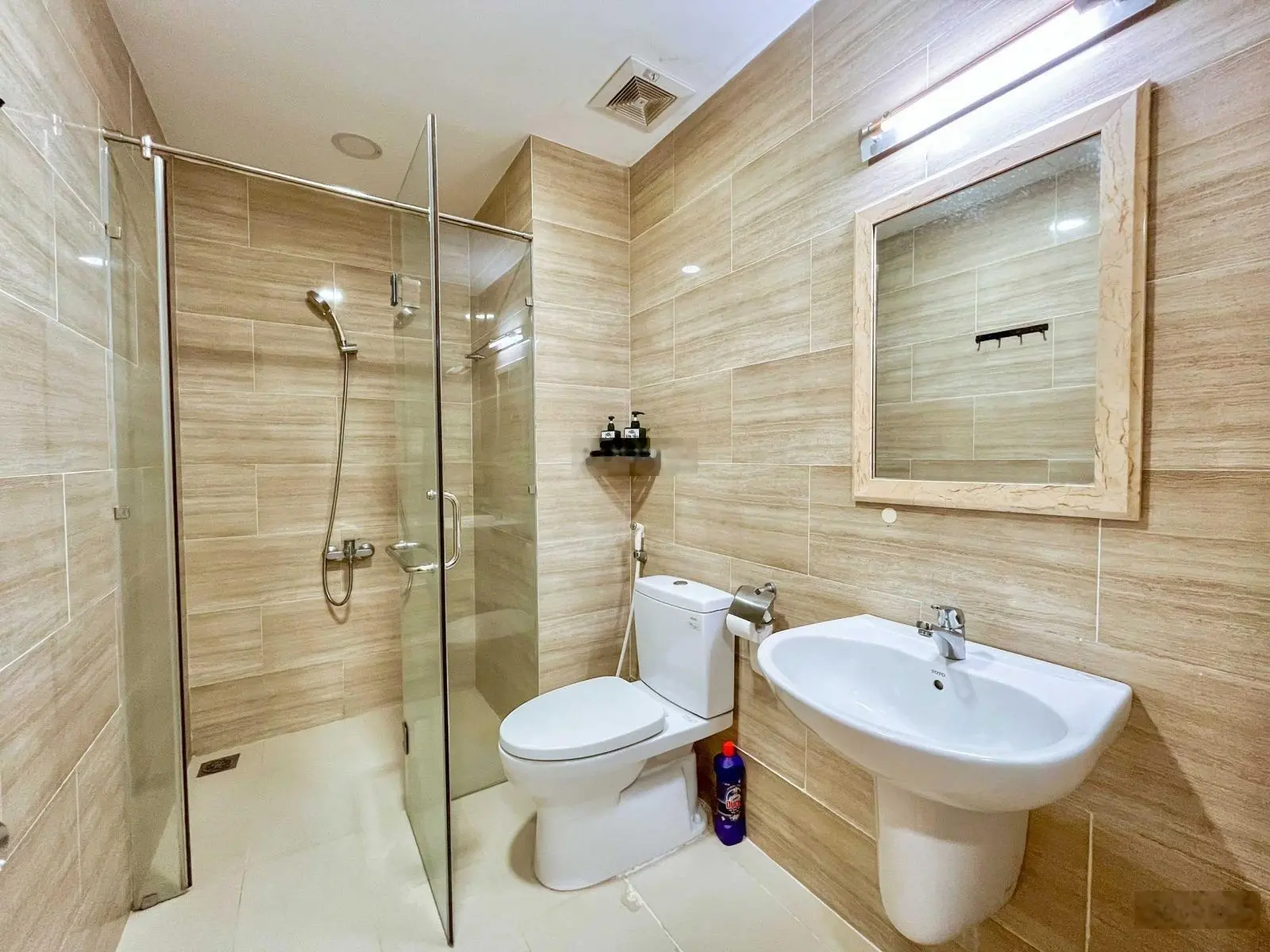 Chính chủ cần bán giá rẻ 3.35 tỷ, Gold Sea 2 PN, 2 WC, 80 m2, view trực diện biển, full nội thất