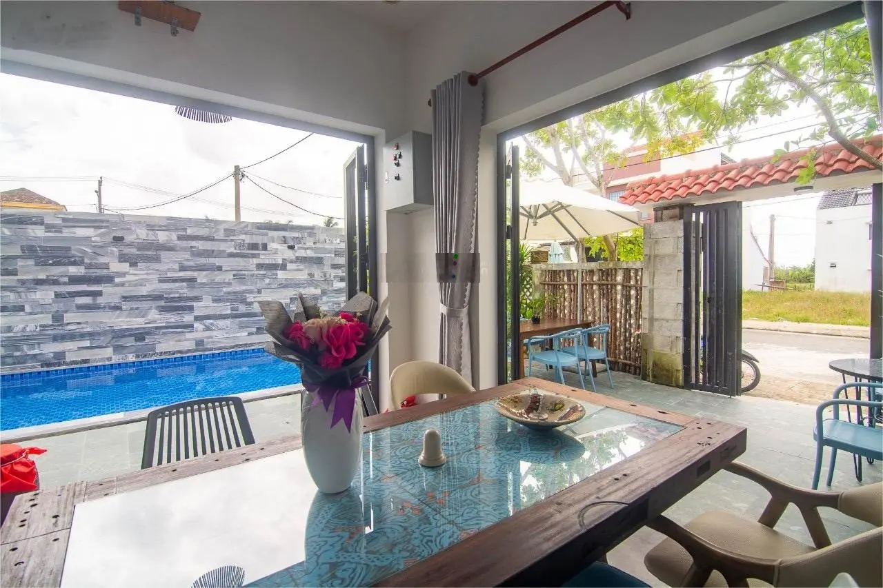 Villa làng chài Cẩm An 4PN hồ bơi rộng cần bán giá rẻ 6,9 tỉ LH: 0936 325 ***