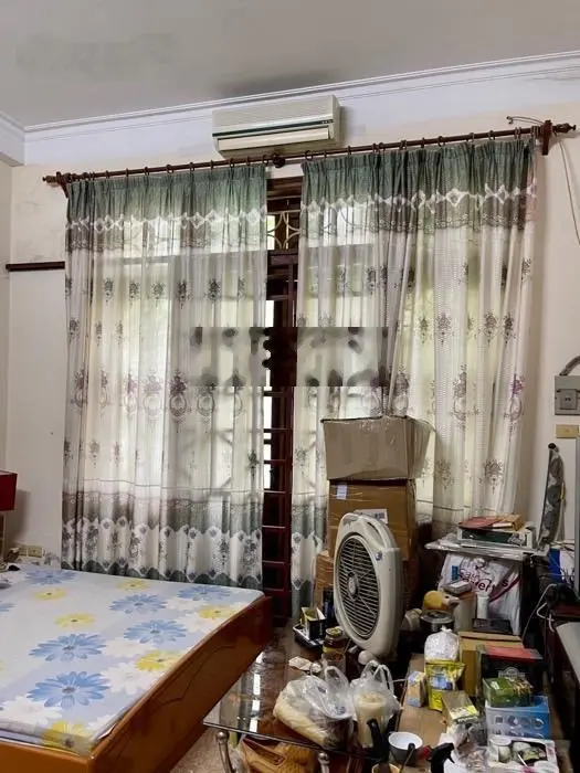 Bán nhà ngõ 315 Nguyễn Khang DT 89m2x4T, MT 4,4m giá 16 tỷ, ô tô vào nhà, sổ đỏ đẹp, ngõ thông