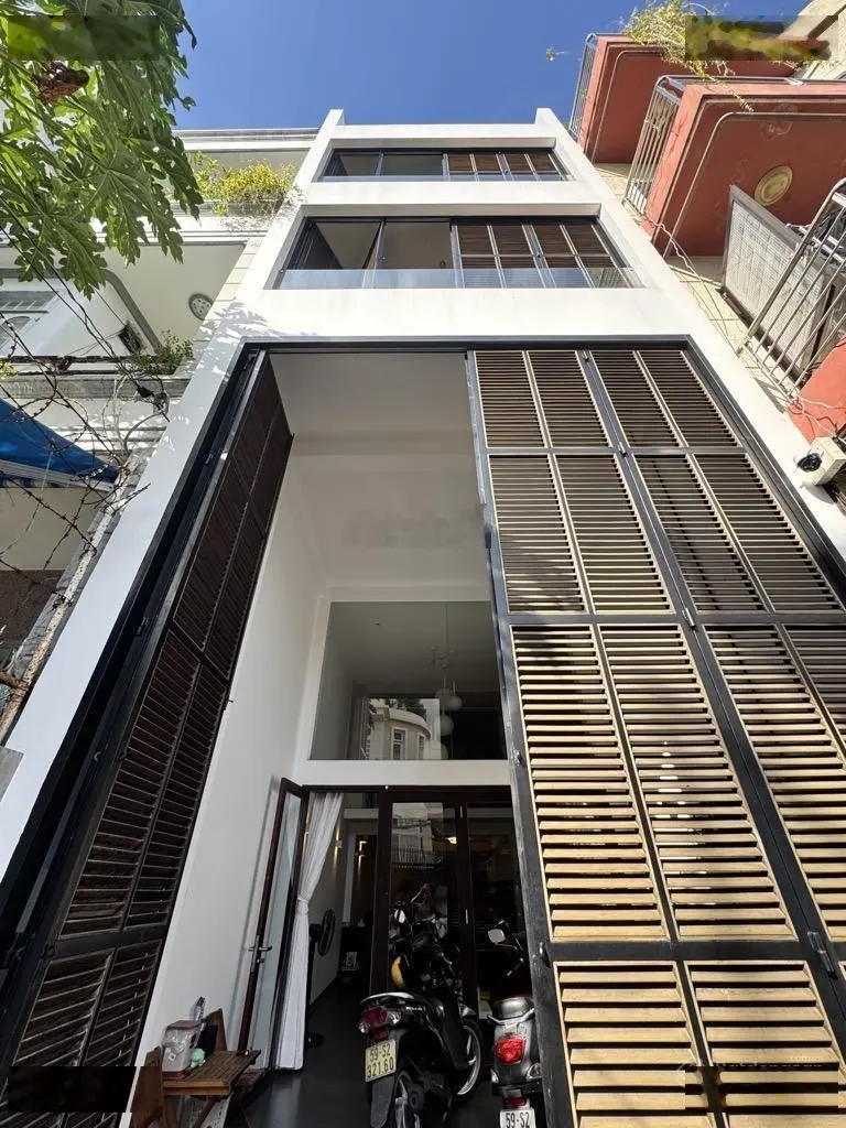 Villa mini Bình Thạnh - Phan Văn Trị - xe hơi ngủ trong nhà - 100m2