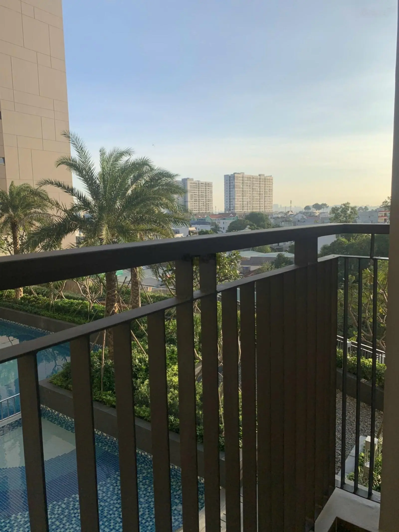 Bán gấp căn hộ chung cư opal boulevard, 3,1 tỷ vnd, 87 m2, view hồ bơi mát mẻ, alo em 0909 892 ***