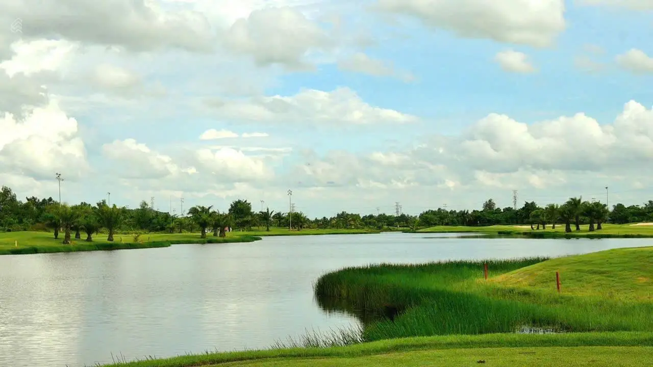 Bán gấp West Lakes Golf & Villas, 2,37 tỷ, 84m2 1 trệt 2 lầu như hình