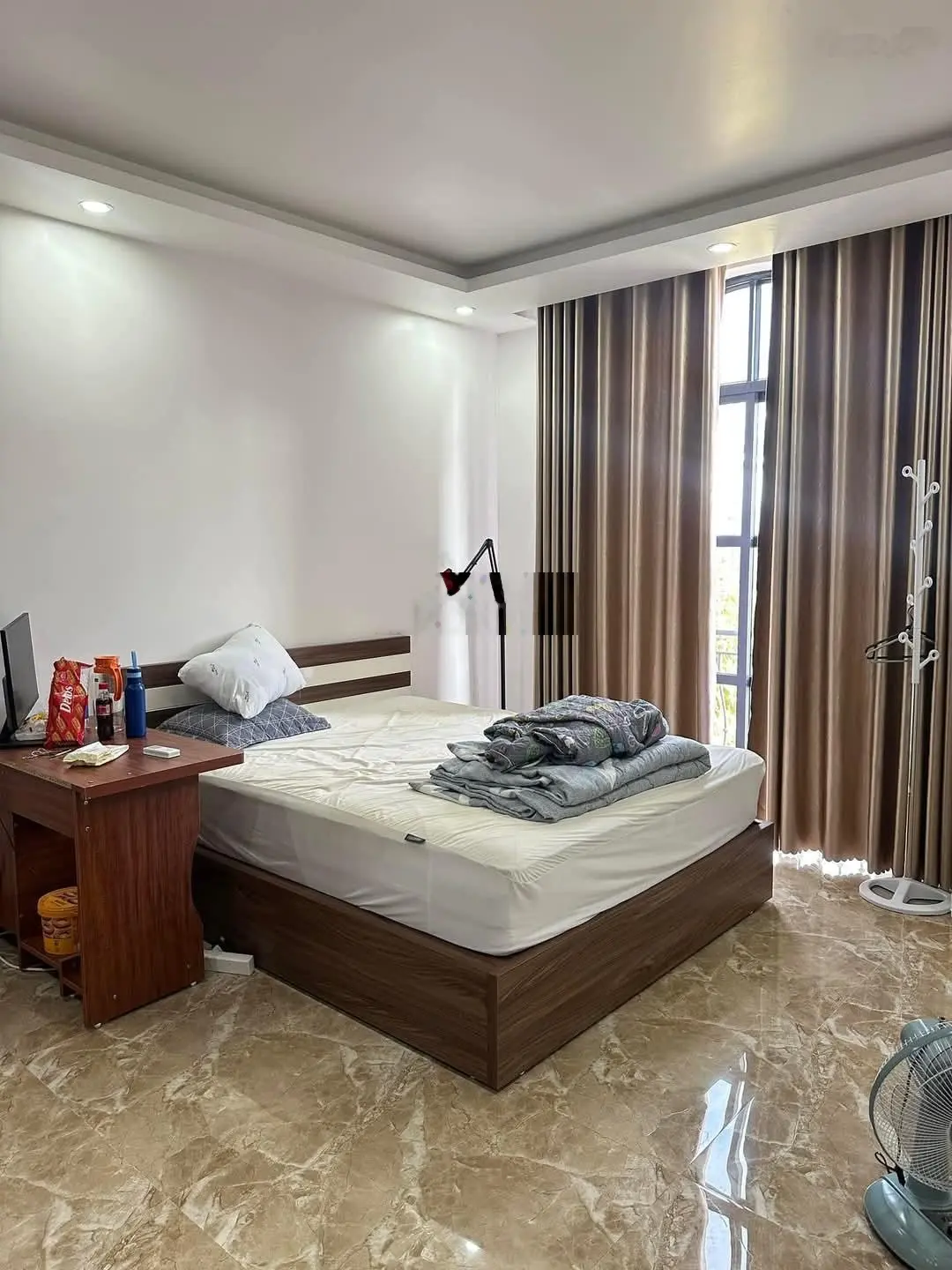 Bán căn biệt thự song lập Vencie Vinhomes Imperial 144m2, có thang máy giá chỉ 19 tỷ