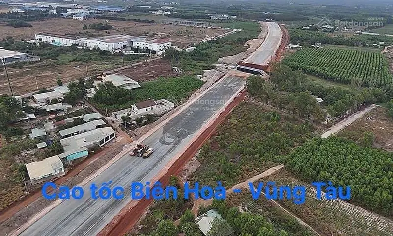 Bán 50 sổ full thổ cư giá chỉ hơn 1tỷ/nền và 1.3ha gần sân bay Long Thành - cơ hội đầu tư hiếm có!