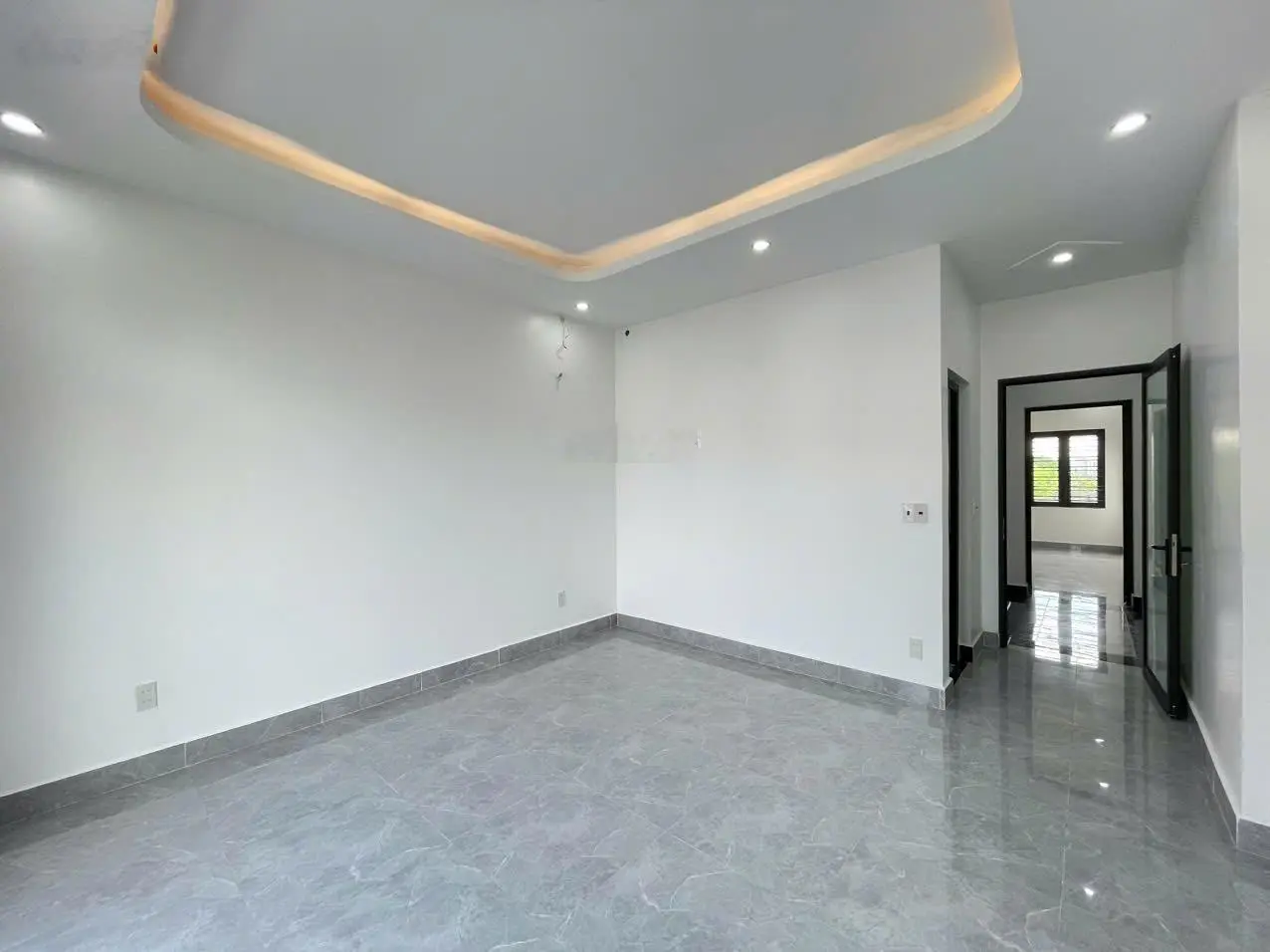 Bán nhà 3 tầng 70m2 mặt đường trục thôn Bạch Mai, Đồng Thái, An Dương