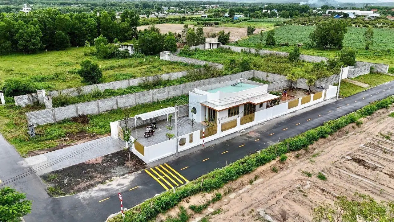 Bán nhà vườn hơn 500m2 Long Mỹ view núi gần hồ Sở Bông cách biển Phước Hải 3km