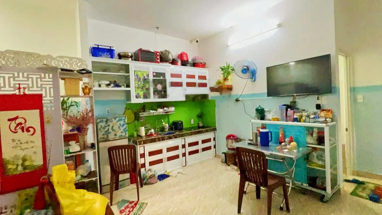 Shophouse 2 tầng, chung cư Hoàng Quân - kinh doanh ổn áp