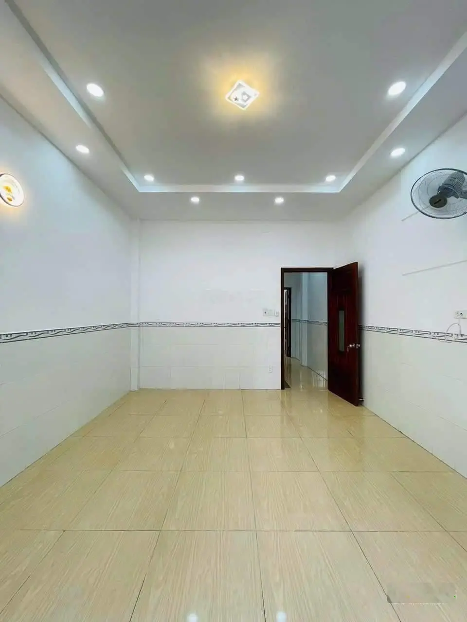 Chị Thành gửi bán nhà hẻm ô tô Đ. Tân Thành, P15, Q5/57,6m2 đang cho thuê 25 triệu/tháng