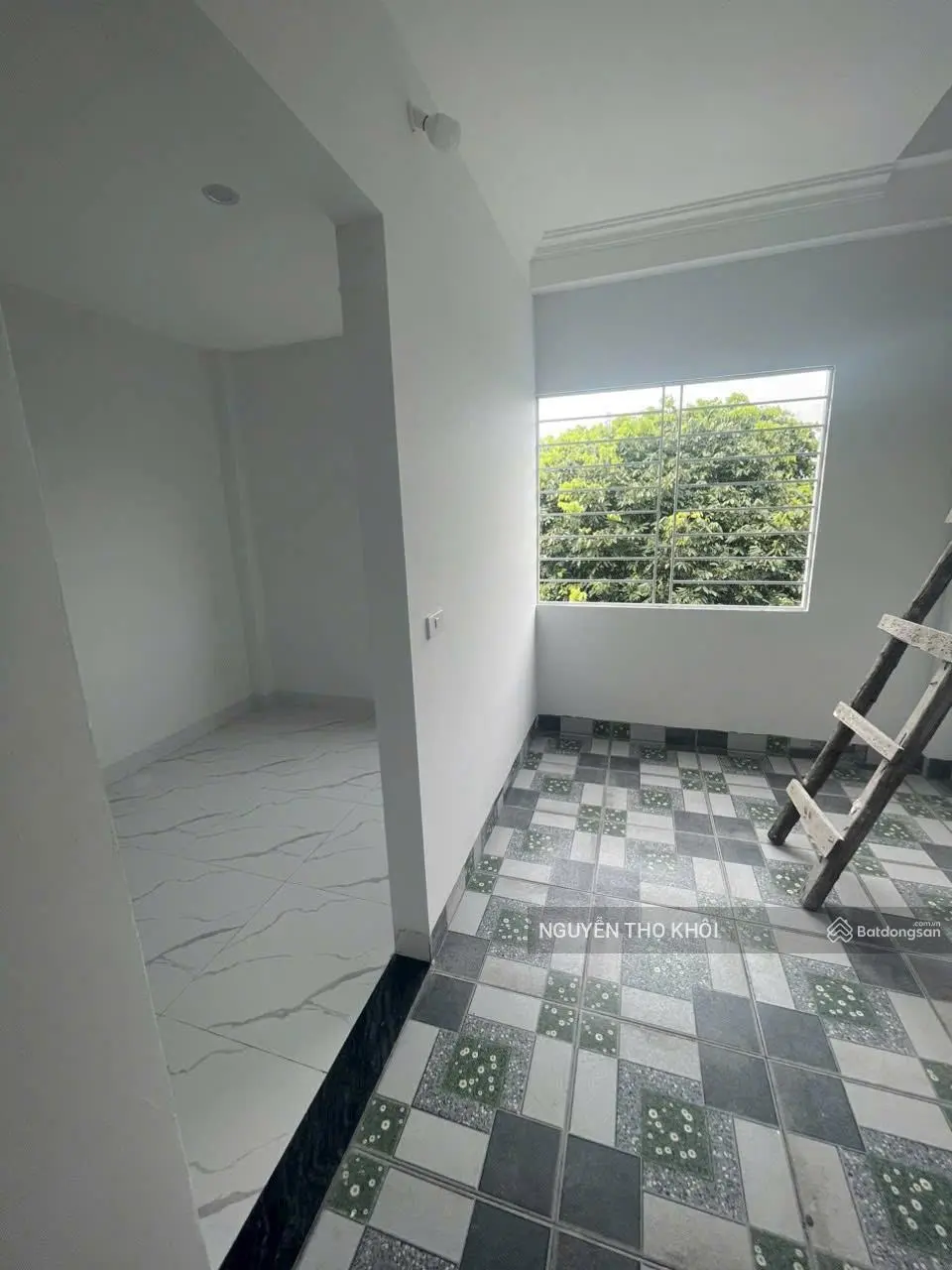 Với 2.4x tỷ có nhà ô tô đỗ cửa cách cầu Mai Lĩnh 3km, 4Tx35m2 view thoáng mát full nội thất Cơ Bản