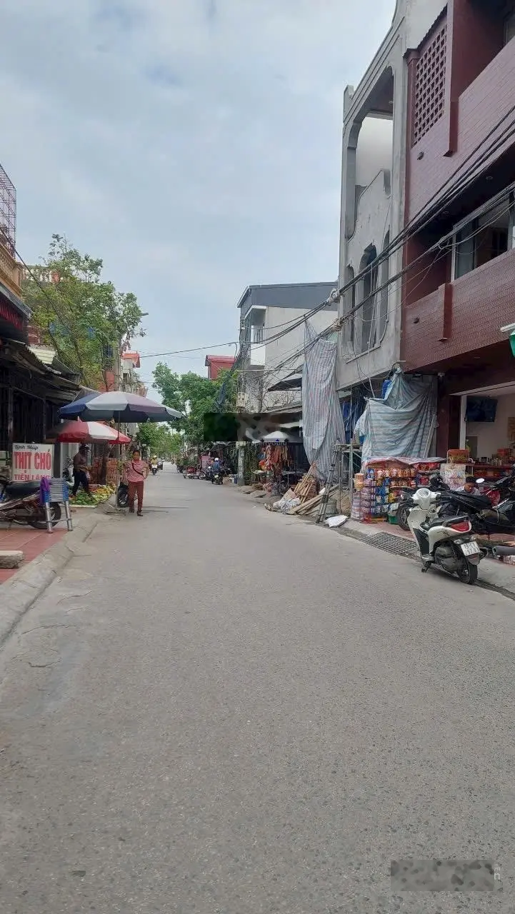 Bán nhà mặt phố Nguyễn Trung Thành, Hồng Bàng chỉ 3,x tỷ