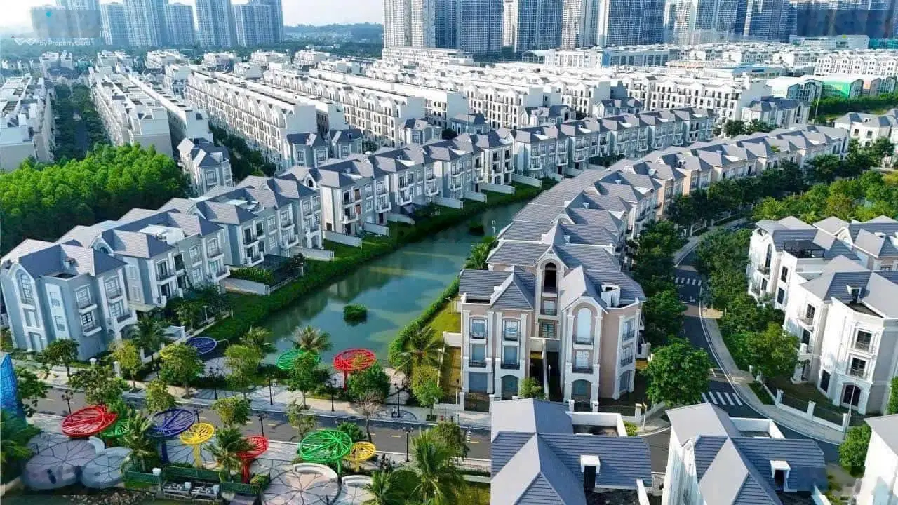 CẦN BÁN NHÀ PHỐ MAHATTAN 4PN, 3WC, 115m2 tại Vinhomes Grand Park, Q9, HCM, giá 17,5 tỷ VND