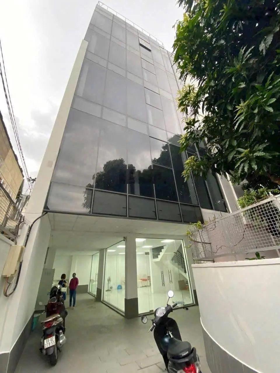 Bân Building Nguyễn Văn Trỗi, Phú Nhuận. DT 14,5x15,6m, 5 tầng, TN: 150tr/th, chỉ 45 tỷ