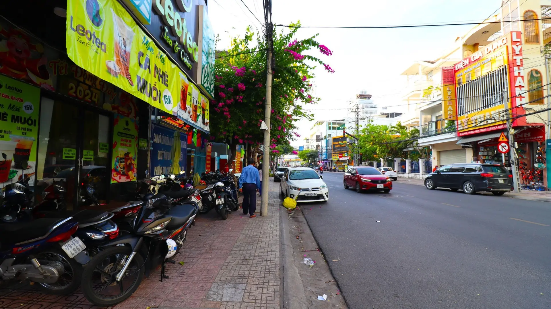 Bán nhà trung tâm TP Nha Trang, gần biển. Mặt tiền đường Quang Trung vừa ở vừa kinh doanh, giá tốt