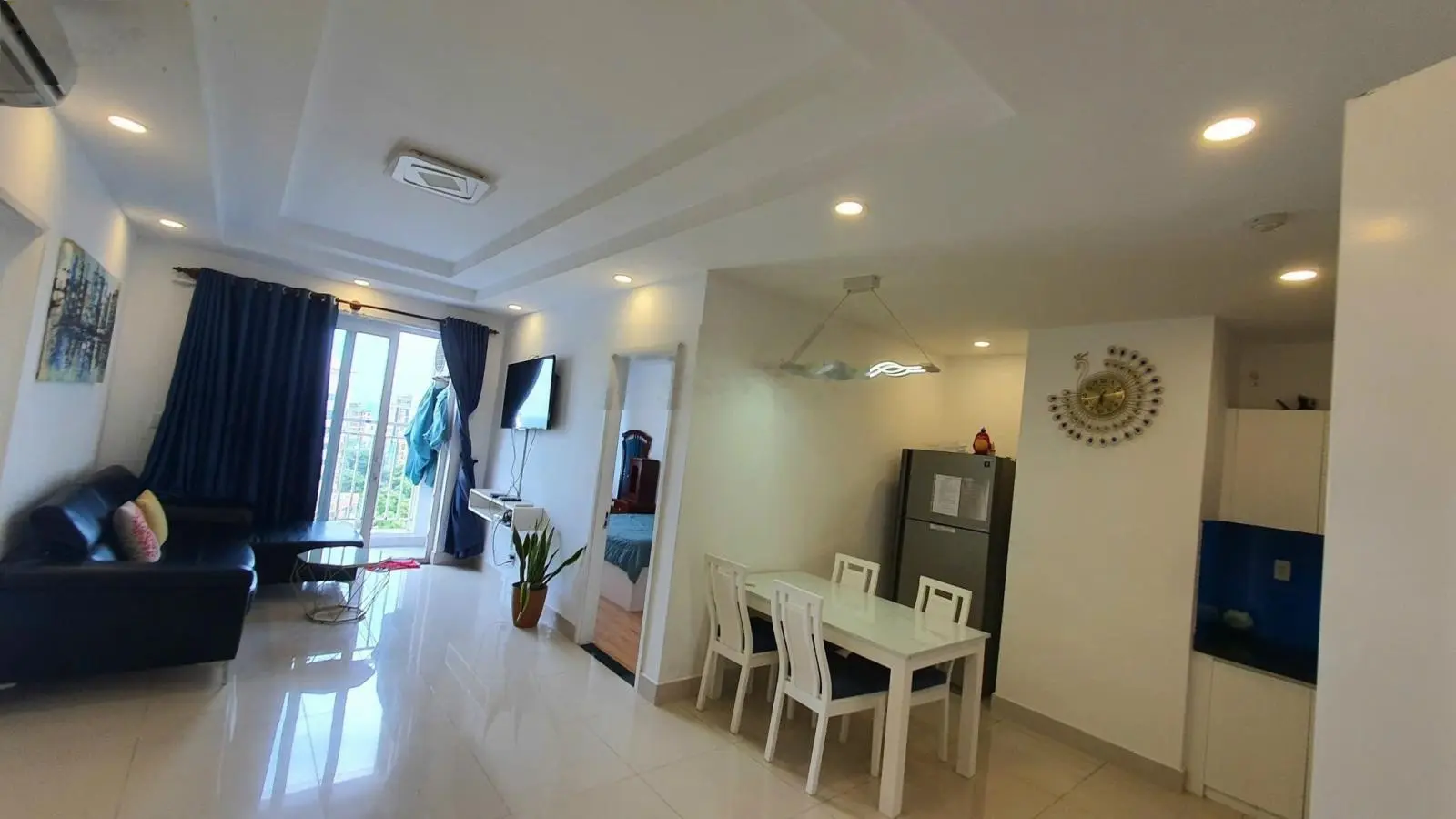 Bán căn hộ Melody 72m2 2pn 2wc, full nội thất, view biển. Giá: 2.6 tỷ