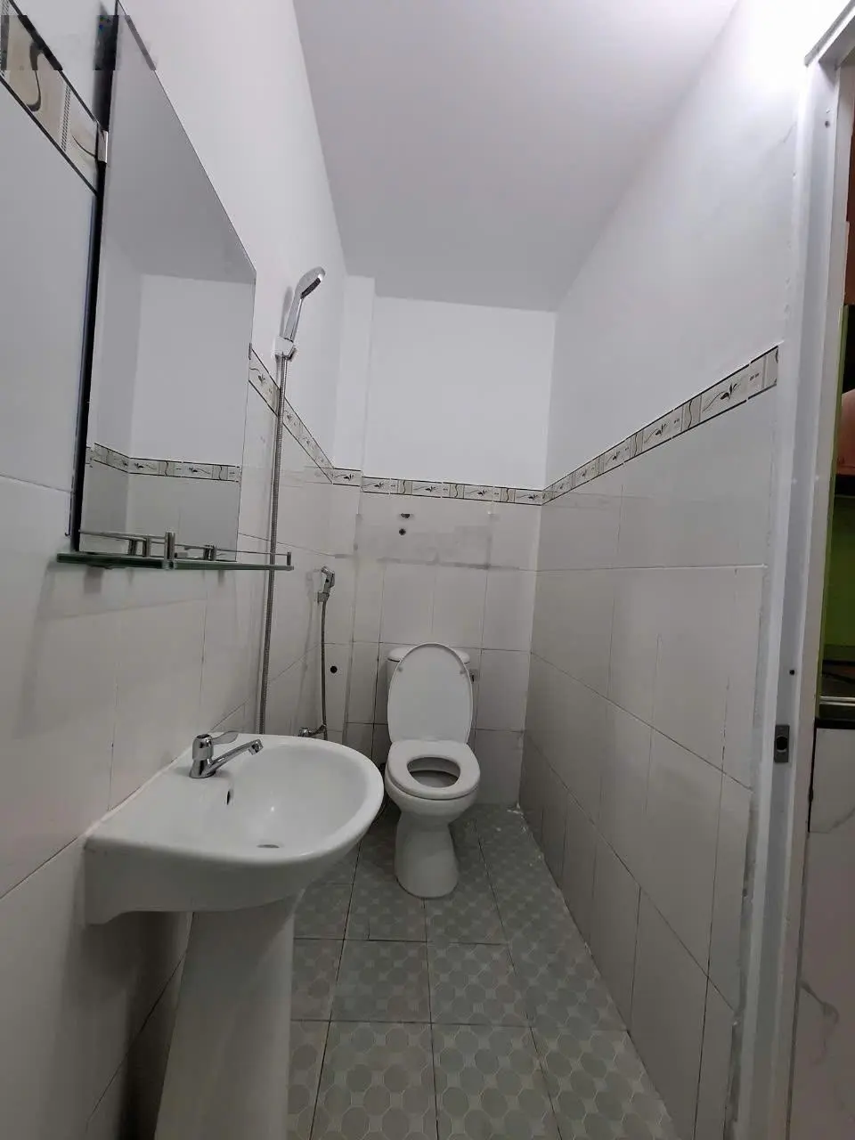 Chính chủ bán nhà riêng Đ. Phan Văn Hớn, xã Bà Điểm. 40m2 1 lầu 2PN 2WC, giá: 1,68 tỷ