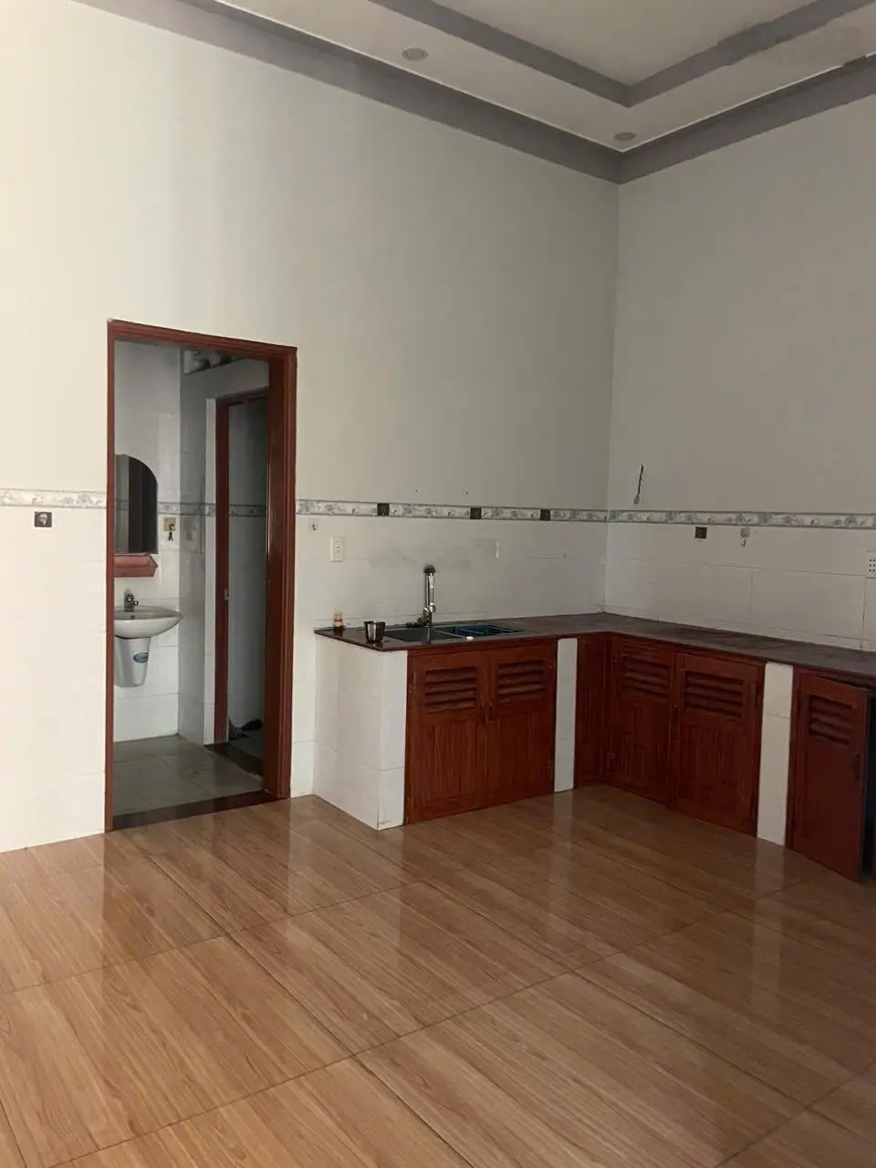 Bán nhà 1 trệt 1 lầu Long Tâm, Bà Rịa DT 1130m2 có 600m2 TC giá 10,5 tỷ thương lượng LH 0933768252