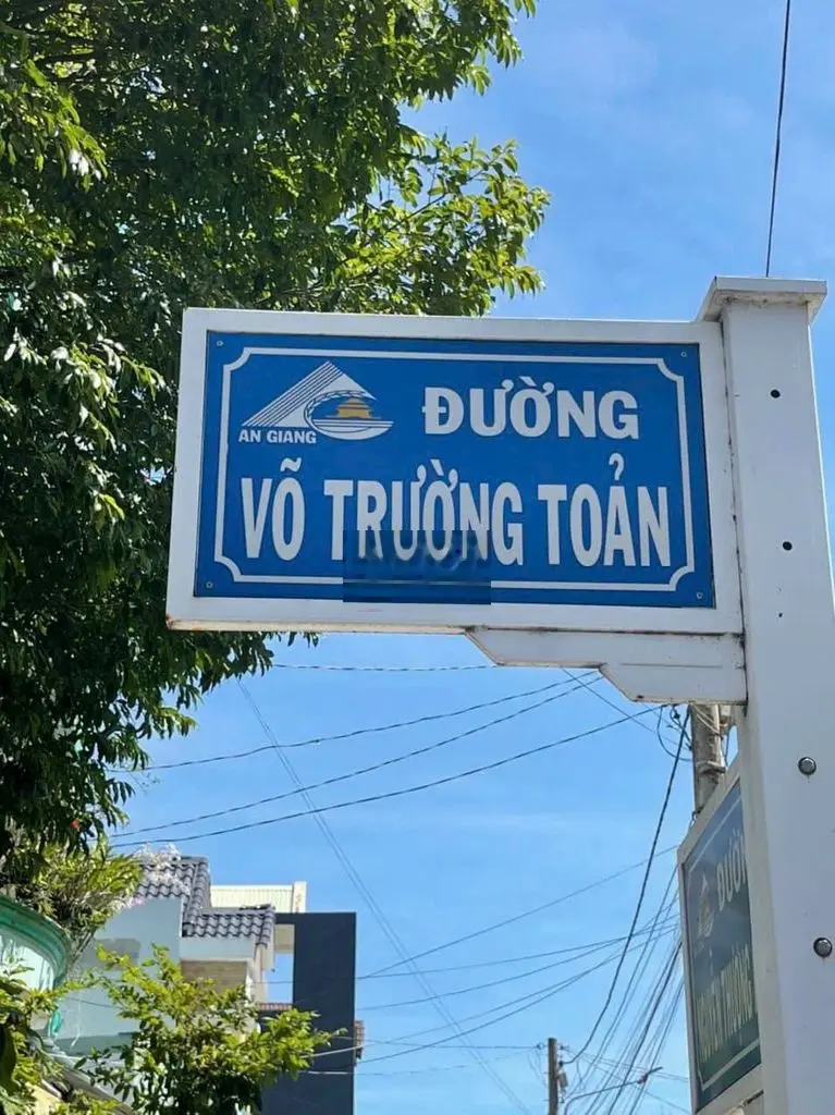 nền góc hẻm, Võ Trường Toản. Gần chợ Bình Khánh