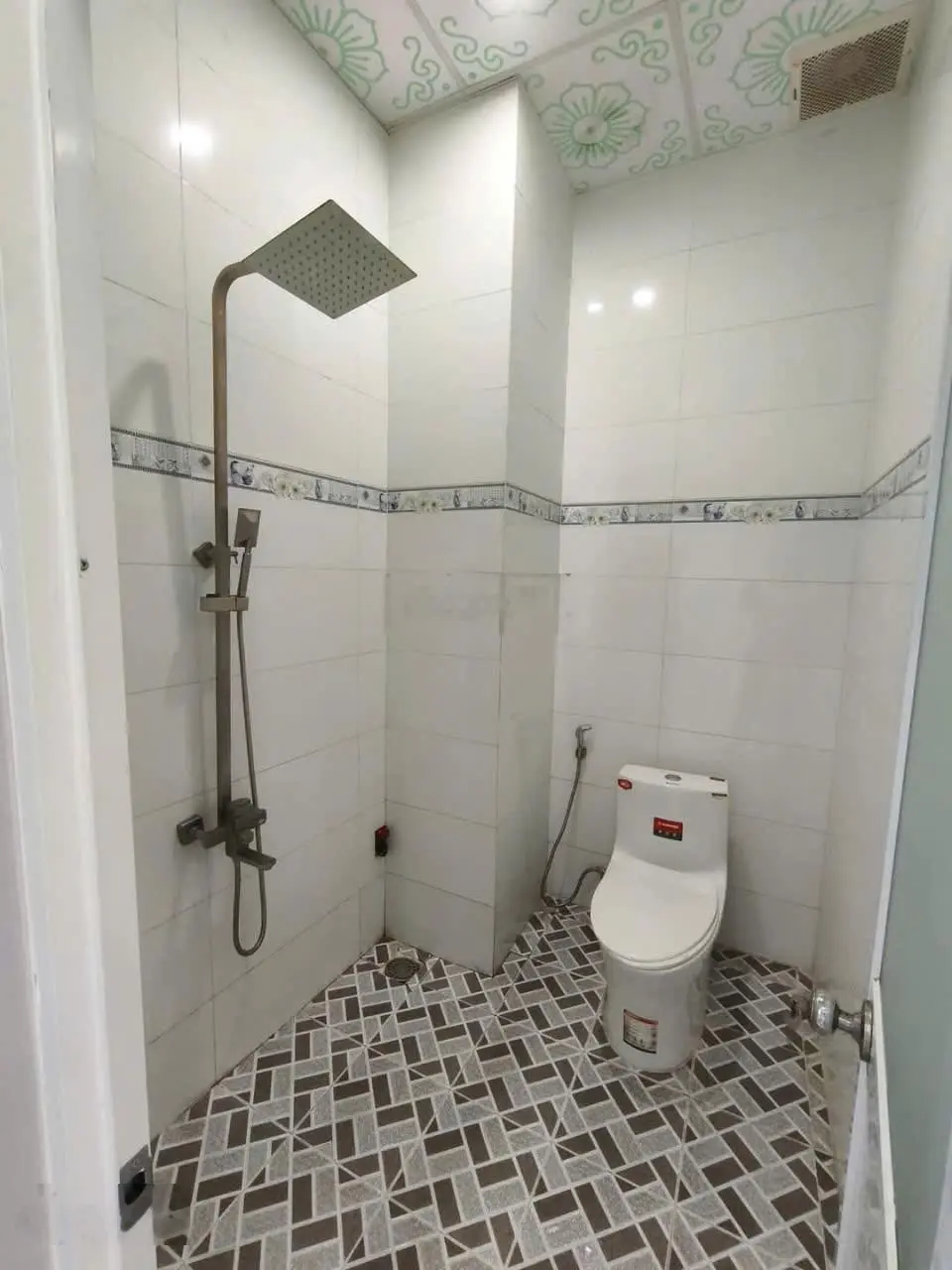 Nhà trung tâm Hiệp An gần trường Nguyễn Hiền cách Nguyễn Chí Thanh 150m, 3PN, 3WC đường oto.