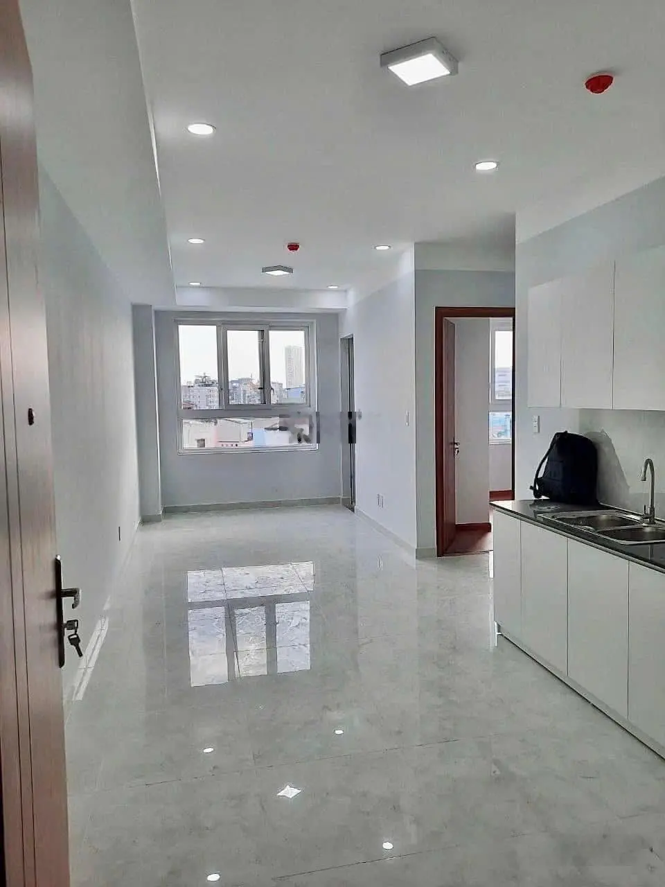 Bán gấp căn 65m 2pn giá 2,580 tỷ , view cực thoáng