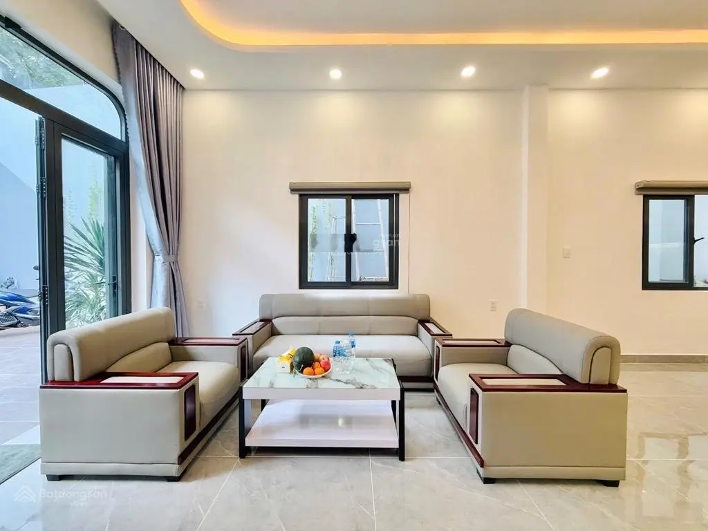 Siêu hấp dẫn! Villa mới 100%102m2+full NTCC + 3PN + ngang khủng 6.8m kếEmart Phan Huy Ích chỉ 7.8ty