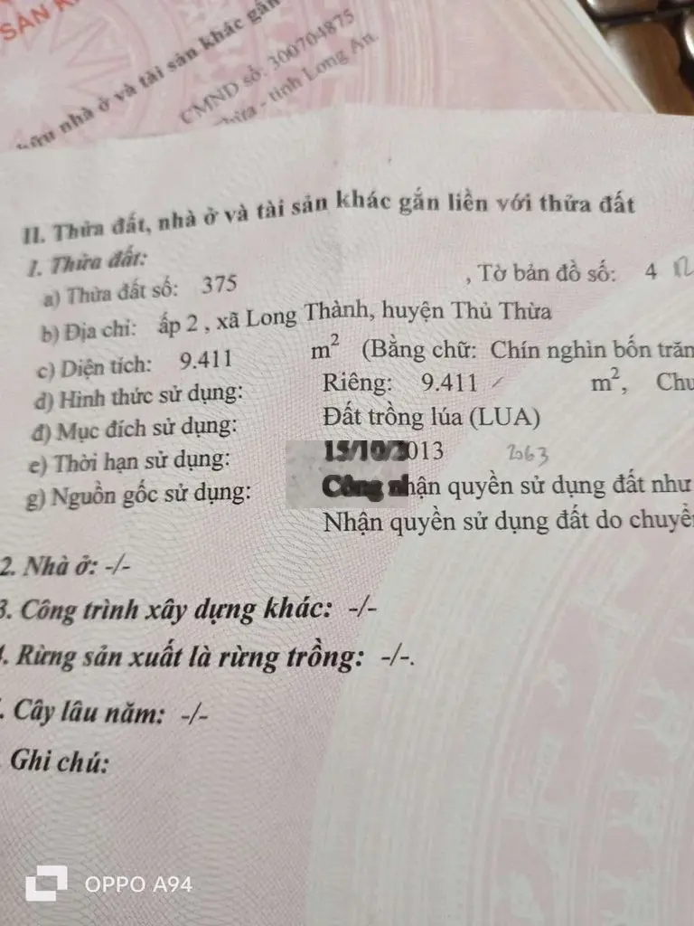 Đất lúa mặt đường bờ kênh lớn.