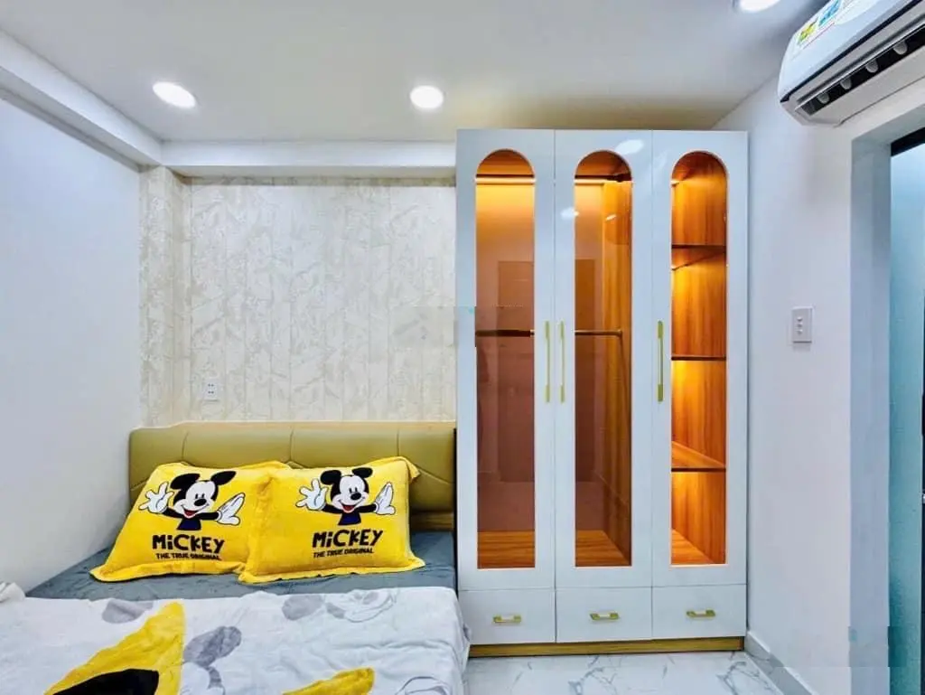 Nhà mới, nội thất vip, hẻm ba gác thông sát HXT, Cô Bắc P.1 PN 4 tầng BTCT 34m2, 4*9, 4PN, 6tỷ6