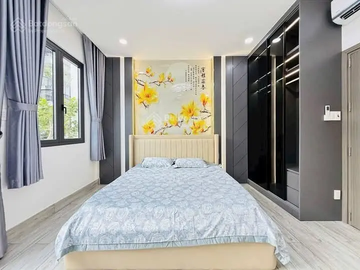 Siêu hiếm! Phố Vạn Phúc, nhà đẹp 2 thoáng, gần ô tô, DT 40m2 5tầng