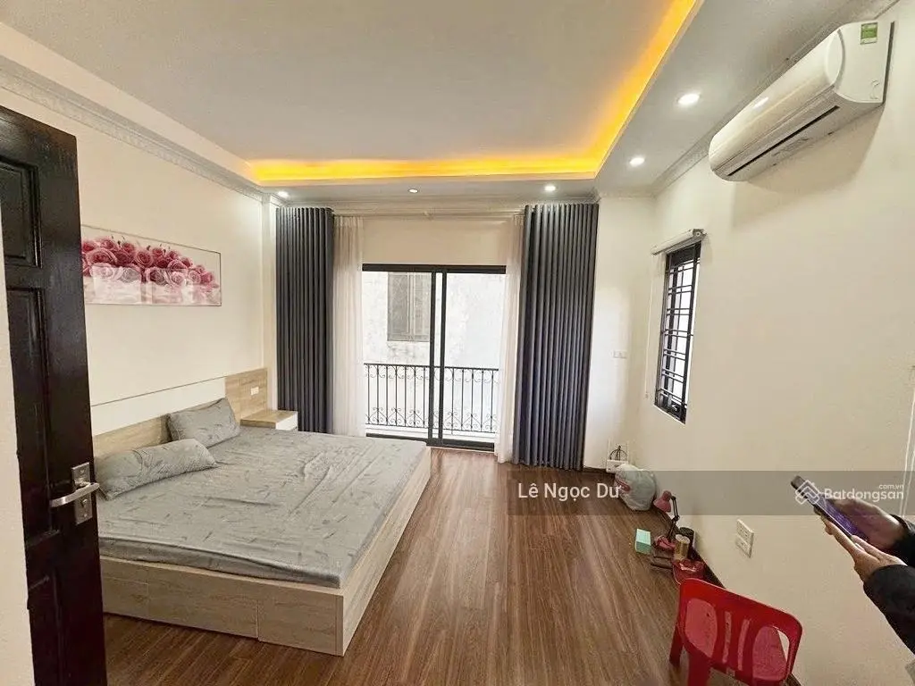 Nóng bỏng ! Nhỉnh 4 tỷ, gần BV nhiệt đới kim Chung, ĐA, 4 tầng, 50m2, ô tô, full Nội Thất,