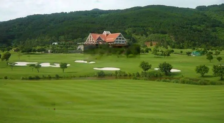 Bán lô đất 1000m2 ngay cổng Resort Sân Golf Tam Đảo _ Tam Đảo _ Vĩnh Phúc 0987 052 ***