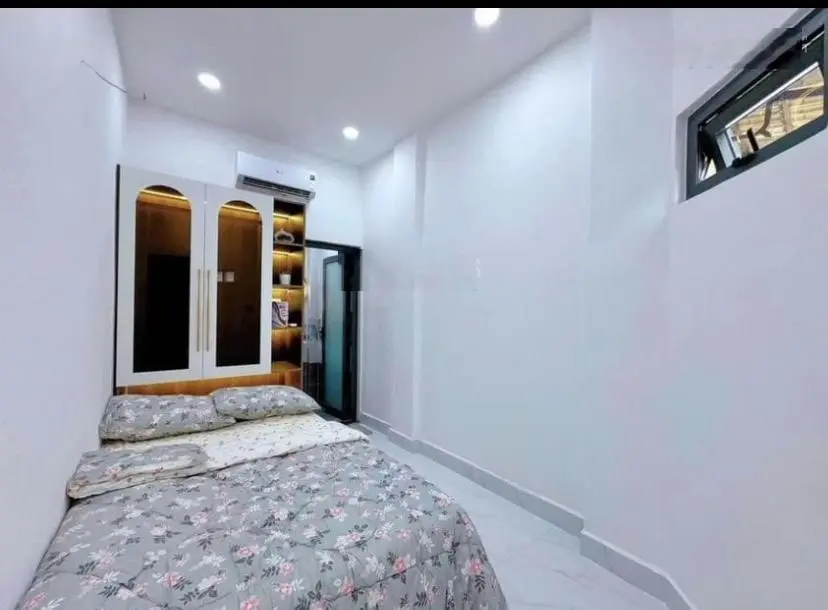 Bán nhà Đường 3/2, Phường 12, Quận 11, giá cực chất 42m2. LH: 0938375876 Khoa