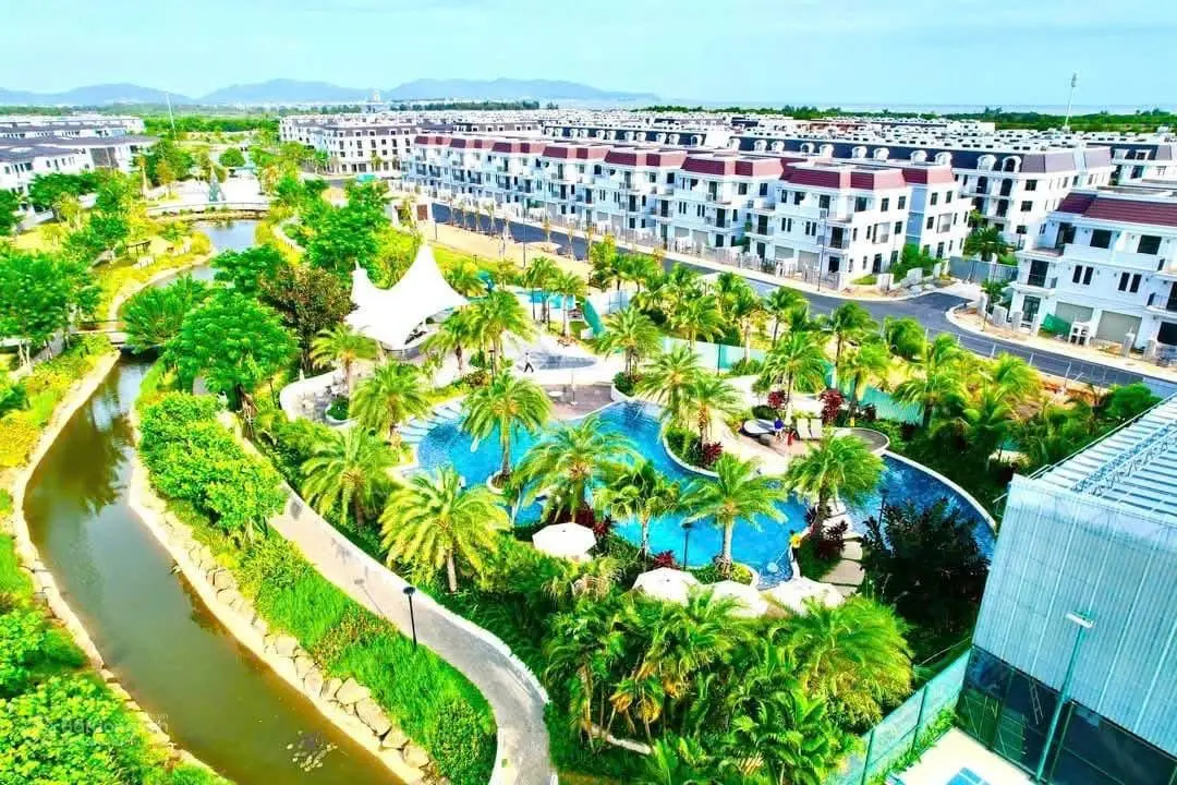 Bán gấp nhà phố La Vida Residences, 7 tỷ VND, 6x17,2, 103m2, hướng Tây Bắc, Vũng Tàu, đã có sổ hồng