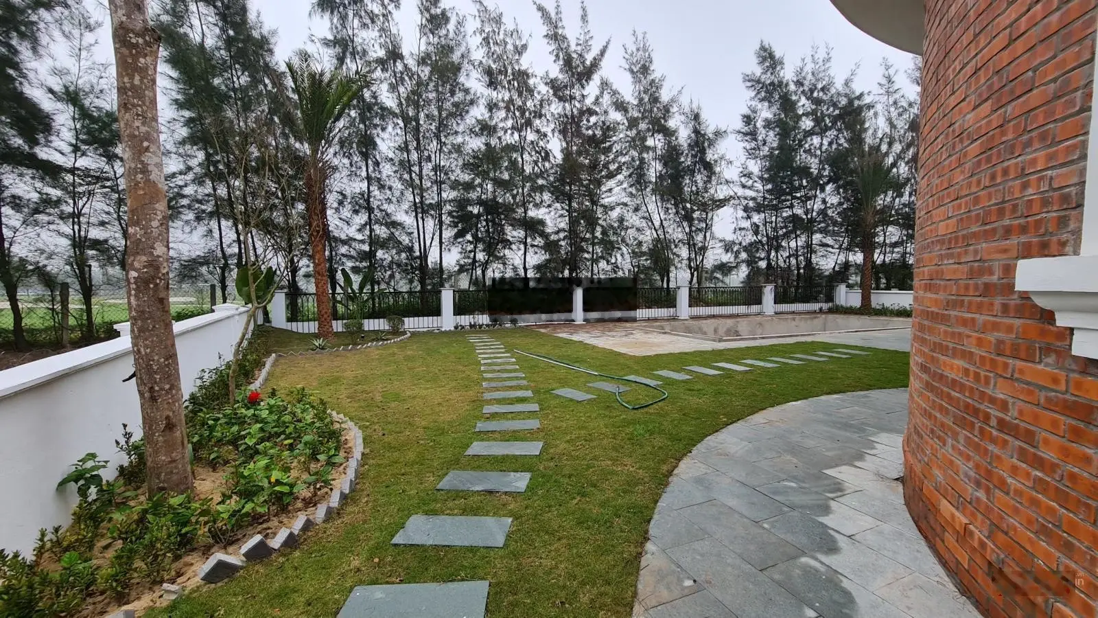 Duy nhất một căn Villa 2 tầng Hoa Tiên Paradise, chủ nhà cần trả nợ, bán gấp, giá ngợp. LH ngay