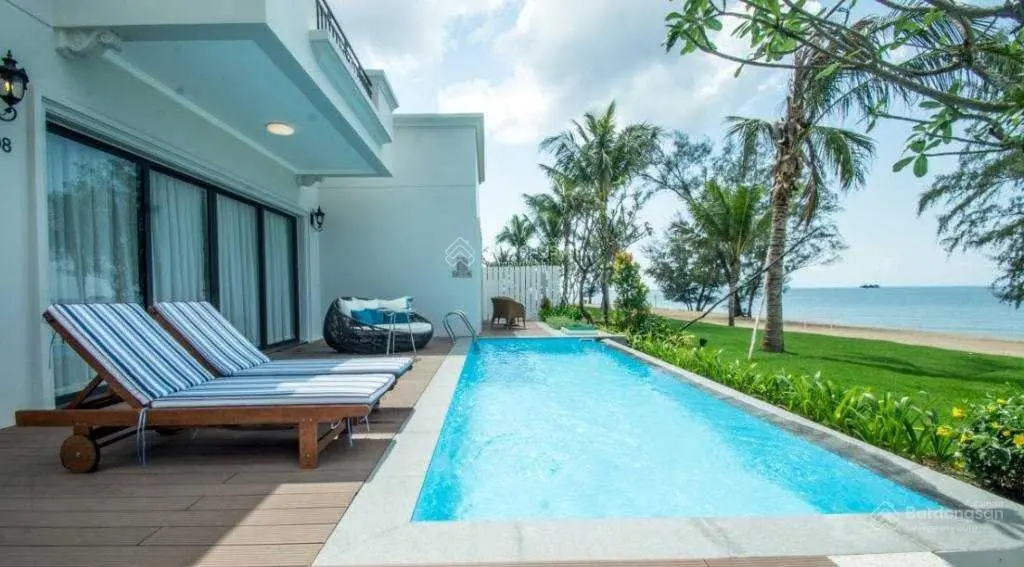 Mặt biển Phú Quốc vip - rộng 525m2, view trực diện biển. Giảm 50%, cho thuê 2,1 tỷ/năm-giá 13,5 tỷ