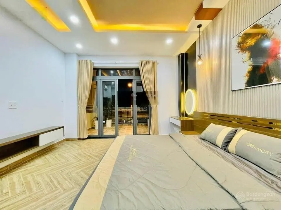 Bán nhà Đ Bình Quới P28 Bình Thạnh sát CLB thể dục Thanh Đa. 65,32m2 giá 2tỷ780. Đang cho thuê 26tr