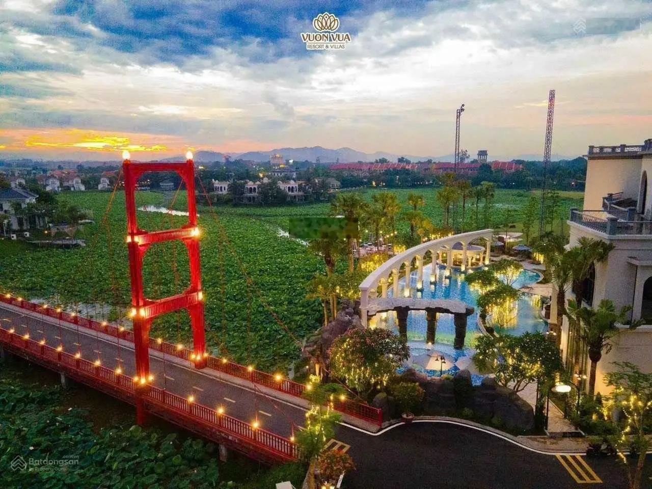 Giá gốc CĐT - quỹ căn biệt thự mặt hồ Sen Vườn Vua resort bàn giao ngay. CK 19%. Miễn gốc lãi 3 năm