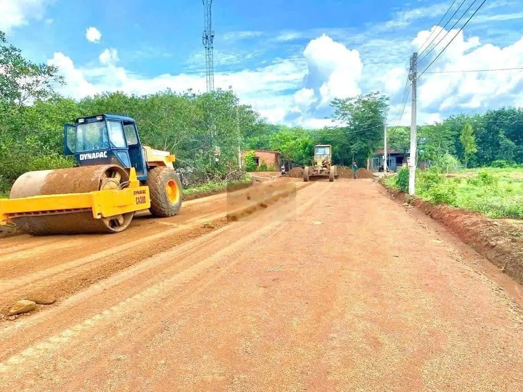 Cần bán gấp lô đất ngang 13*70,shr , đường trước đất 19m