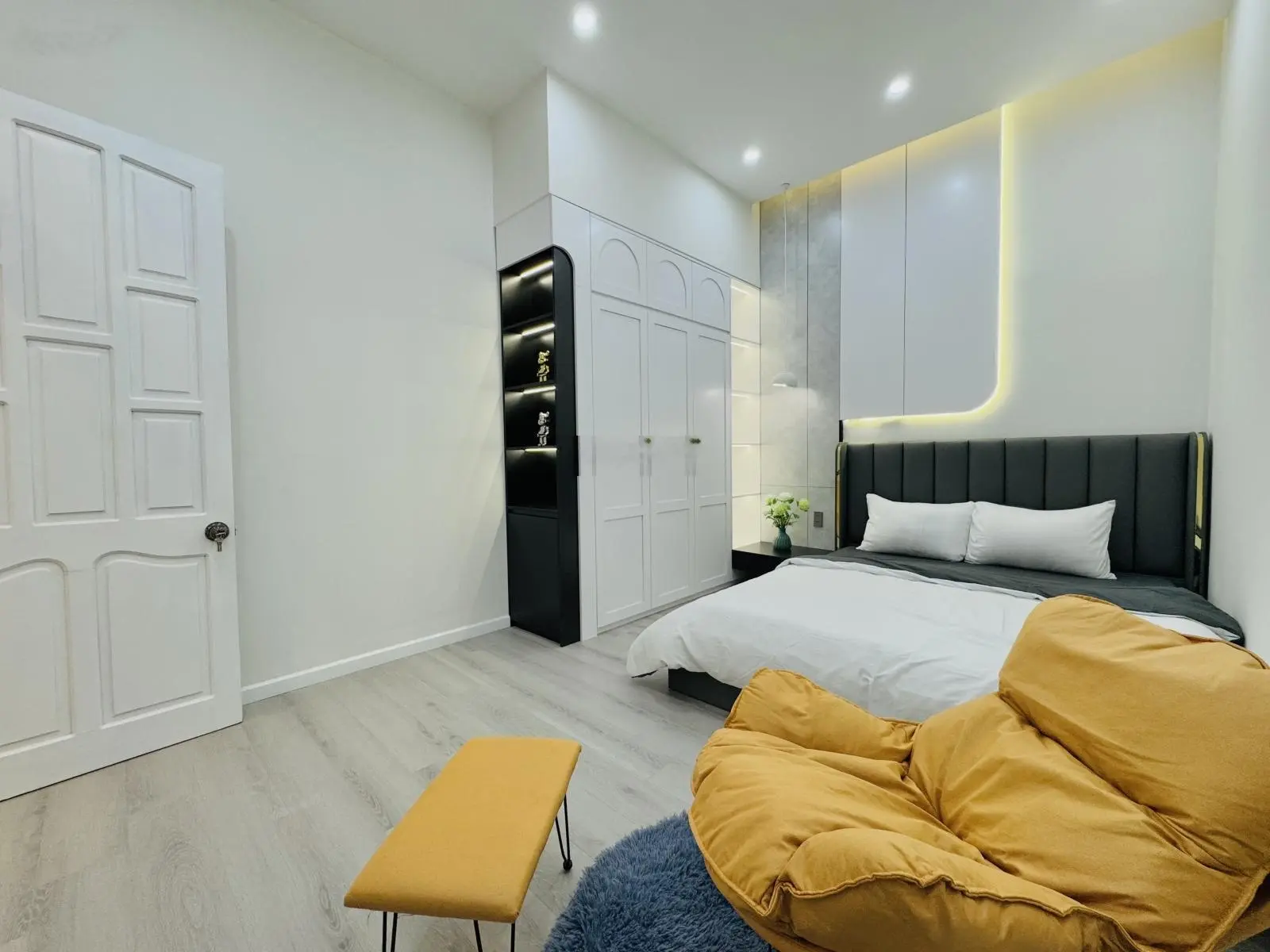 Bán nhà riêng tại đường Nguyễn Hoàng, 4,58 tỷ, 80m2 - nhà đầy đủ nội thất