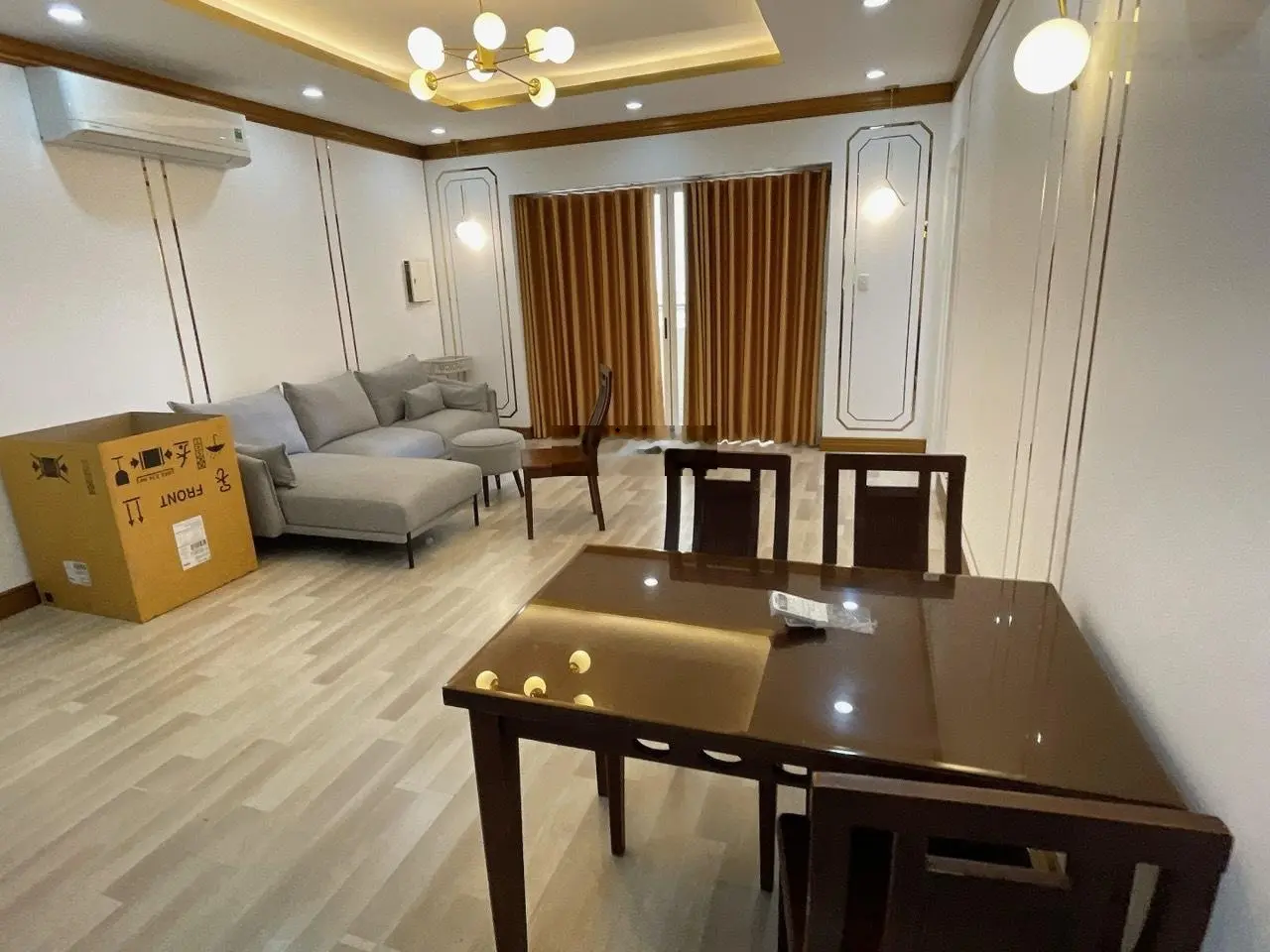 Bán nhanh căn hộ Hùng Vương Plaza 130m2 , 3PN,3WC