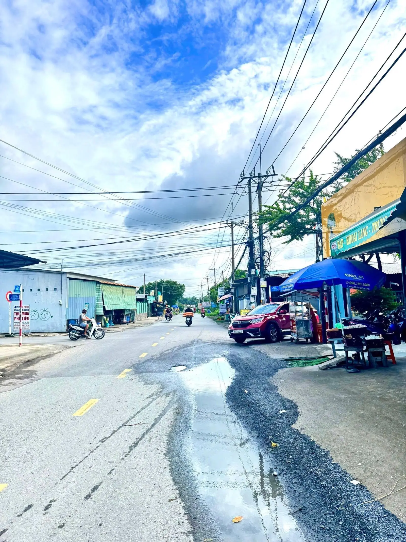 Chủ ngộp cần bán lô đất thổ cư mặt tiền đường Lê Thị Hoa, cách bến xe An Sương chỉ 15km