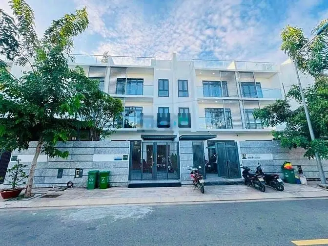 Bán Nhà phố compound An Phú Newcity DT 149.4m2 giá 37 tỷ sổ hồng riêng