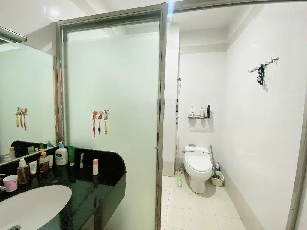 Hẻm phân lô 281 Lê Văn Sỹ - Tân Bình, 7 chỗ ngủ nhà, 62,4m2, sổ vuông A4, 4x15,6m 5PN 6WC, 8,11 tỷ