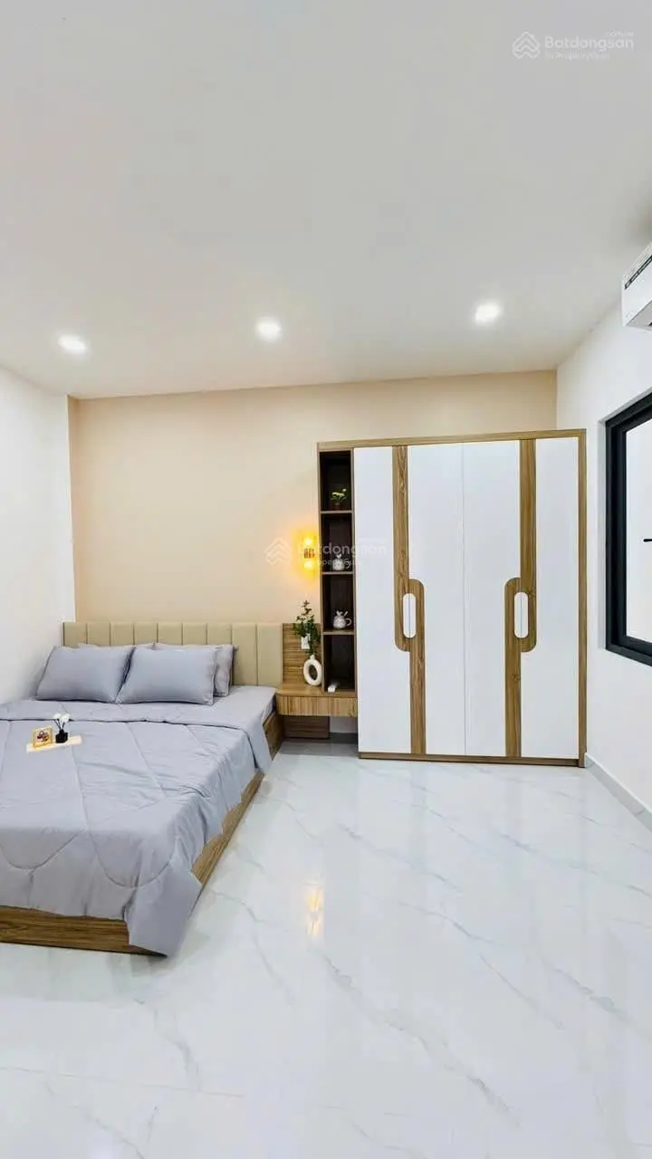 Nhà hiếm ngay Cô Bắc - Quận 1 cho thuê 30 triệu/tháng. 72.8m2 gần công an quận 1