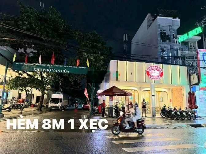 nhà 6 tầng căn góc hẻm xe công phan huy ích